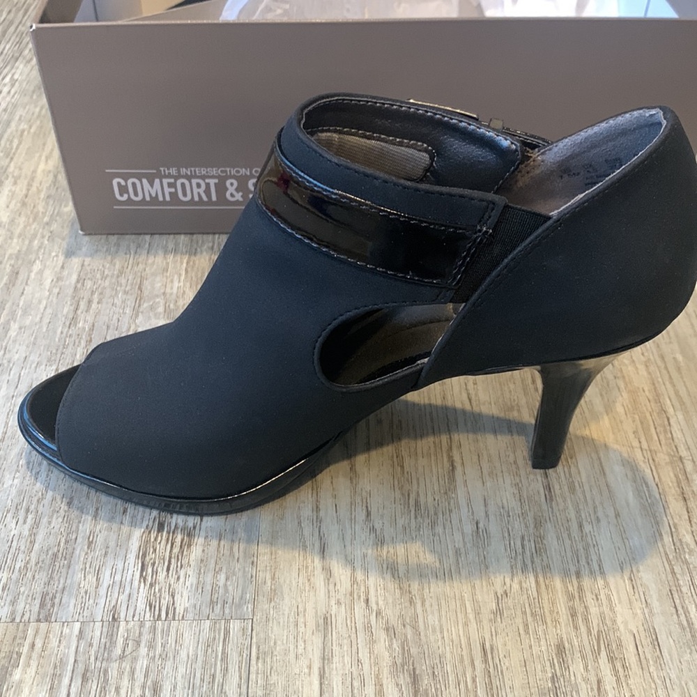 NWT Life Stride Vixen black heels - Picture 3 of 5